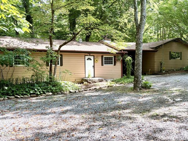 4413 E Scenic Drive, Gatlinburg, TN 37738