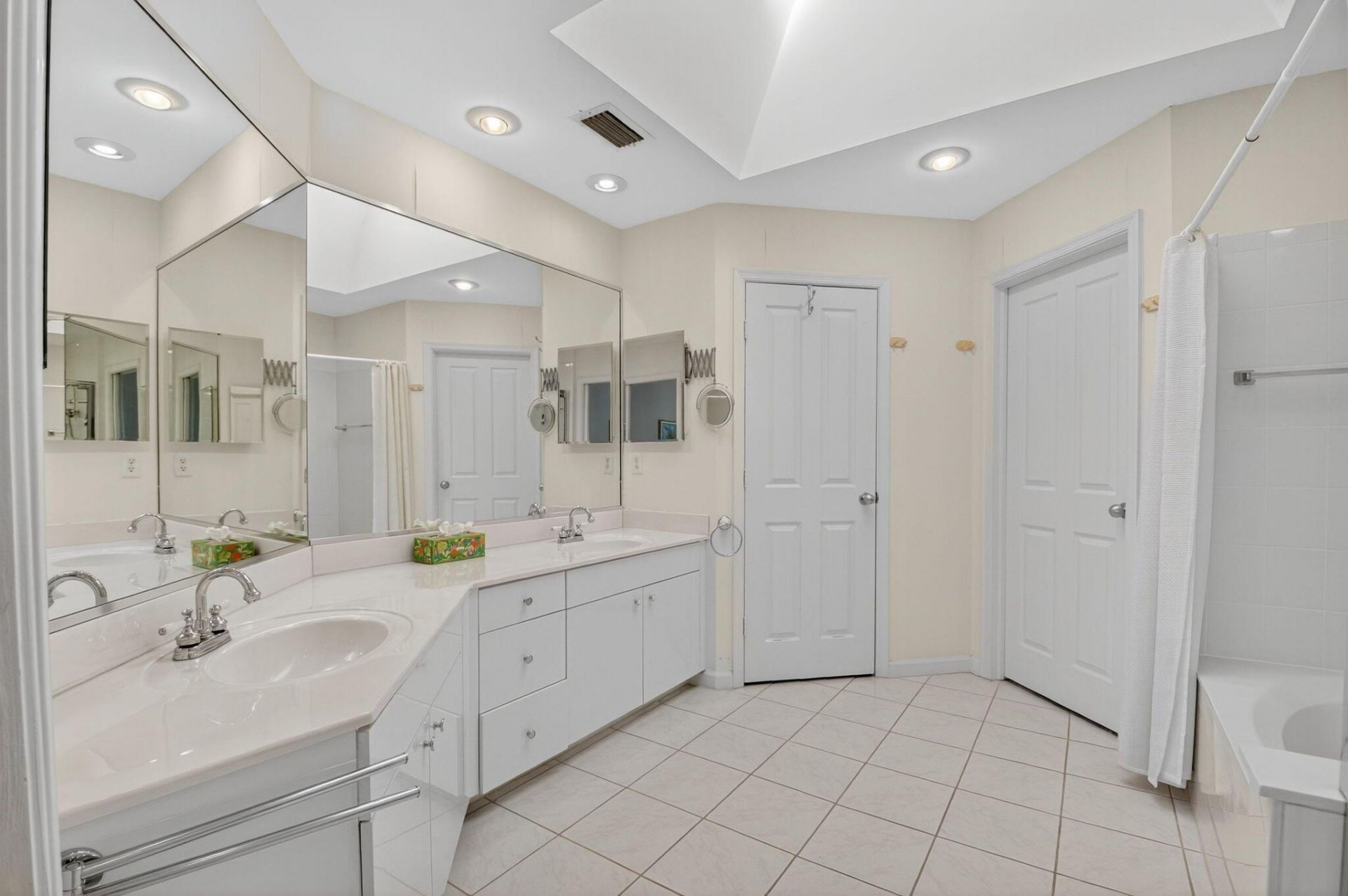 5309 NW 26th Circle, Boca Raton, FL 33496 Photo