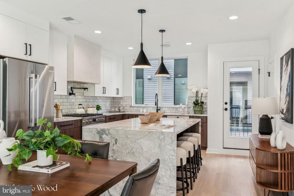 964 N 6th Street, Philadelphia, PA 19123 Main Photo