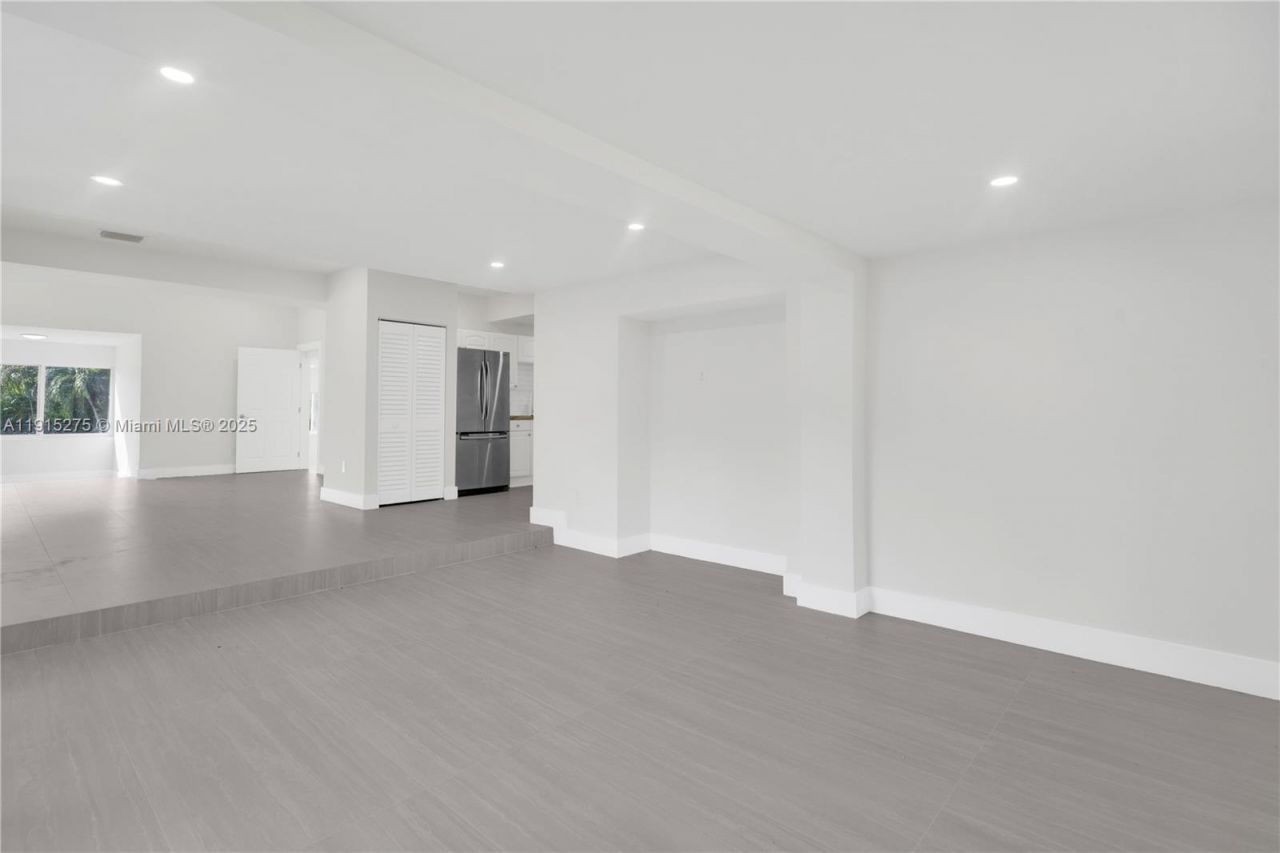 2949 SW 14 St, Miami, FL 33145 Photo