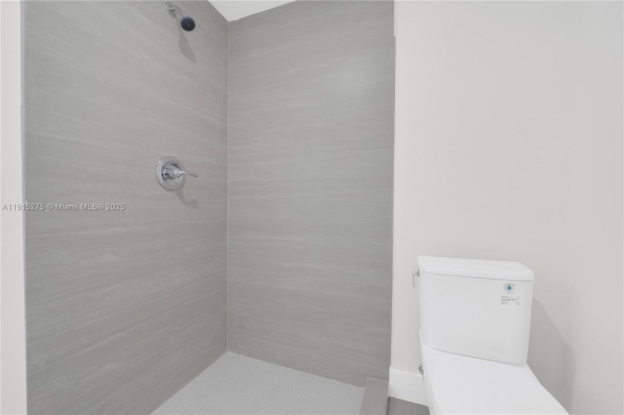 2949 SW 14 St, Miami, FL 33145 Photo