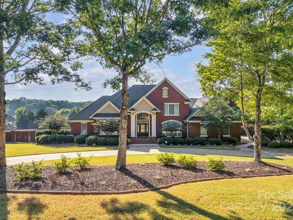 137 Clearcreek Drive, Boiling Springs, SC 29316