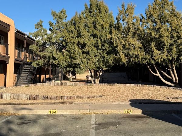 2800 Cerrillos Rd., Unit 170, Santa Fe, NM 87507