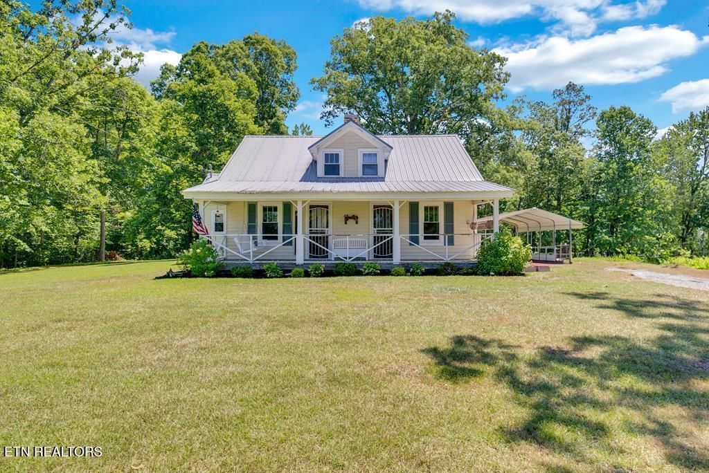 13593 Old Kentucky Rd, Walling, TN 38587 Main Photo