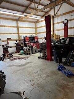 2791 Russell Street  Photo 4