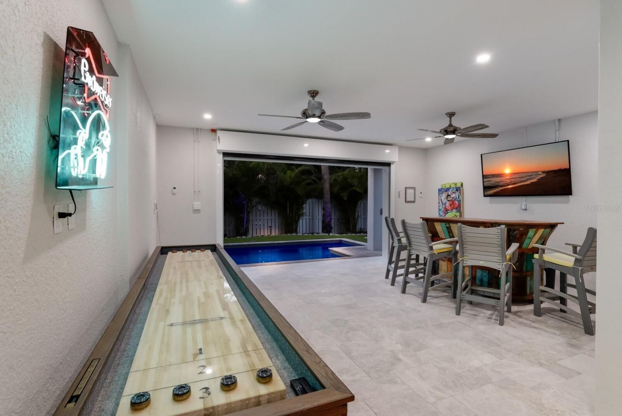 112 Mangrove Avenue, Anna Maria, FL 34216 Photo