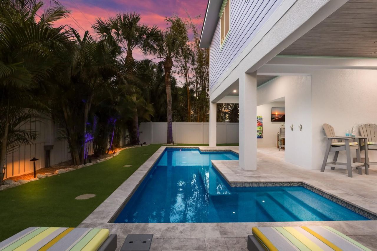 112 Mangrove Avenue, Anna Maria, FL 34216 Photo