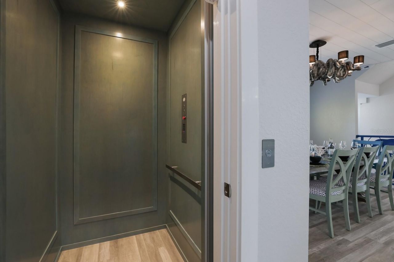 112 Mangrove Avenue, Anna Maria, FL 34216 Photo