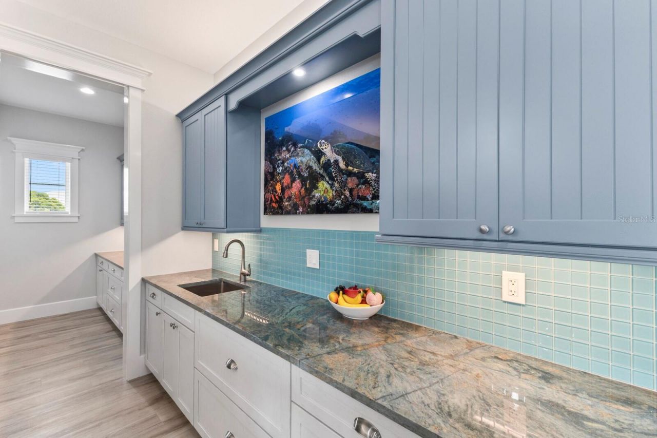 118 Mangrove Avenue, Anna Maria, FL 34216 Photo