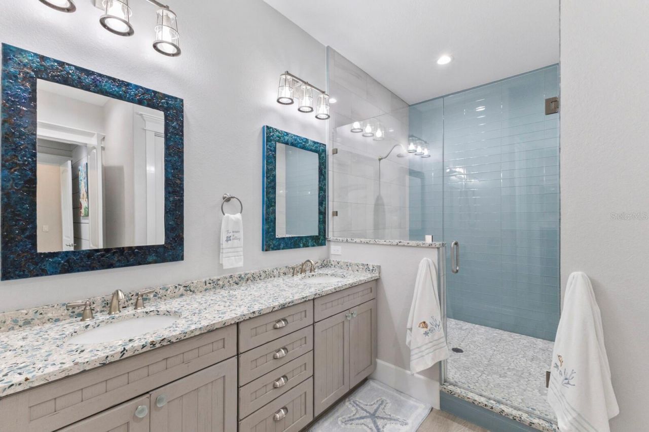 118 Mangrove Avenue, Anna Maria, FL 34216 Photo