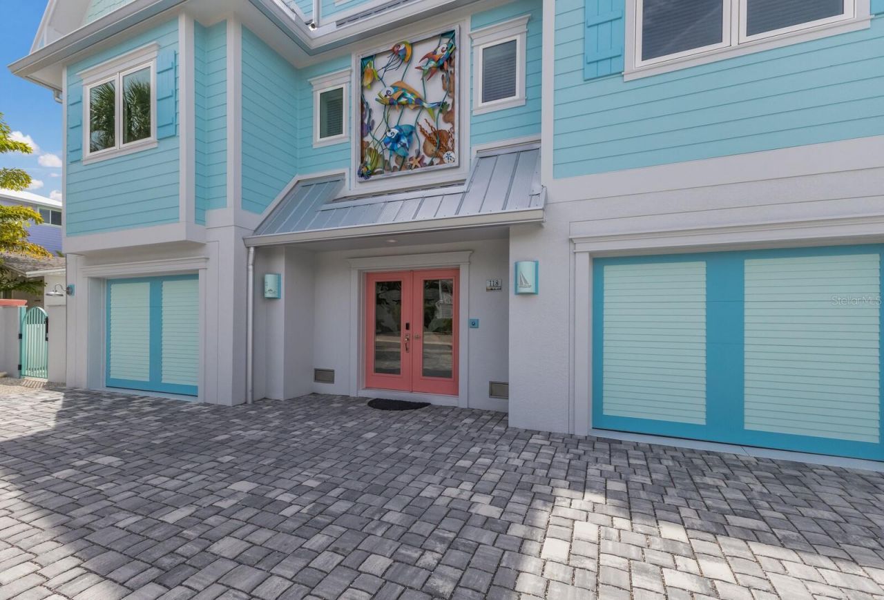 118 Mangrove Avenue, Anna Maria, FL 34216 Photo