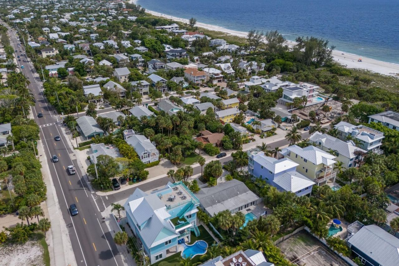 118 Mangrove Avenue, Anna Maria, FL 34216 Photo