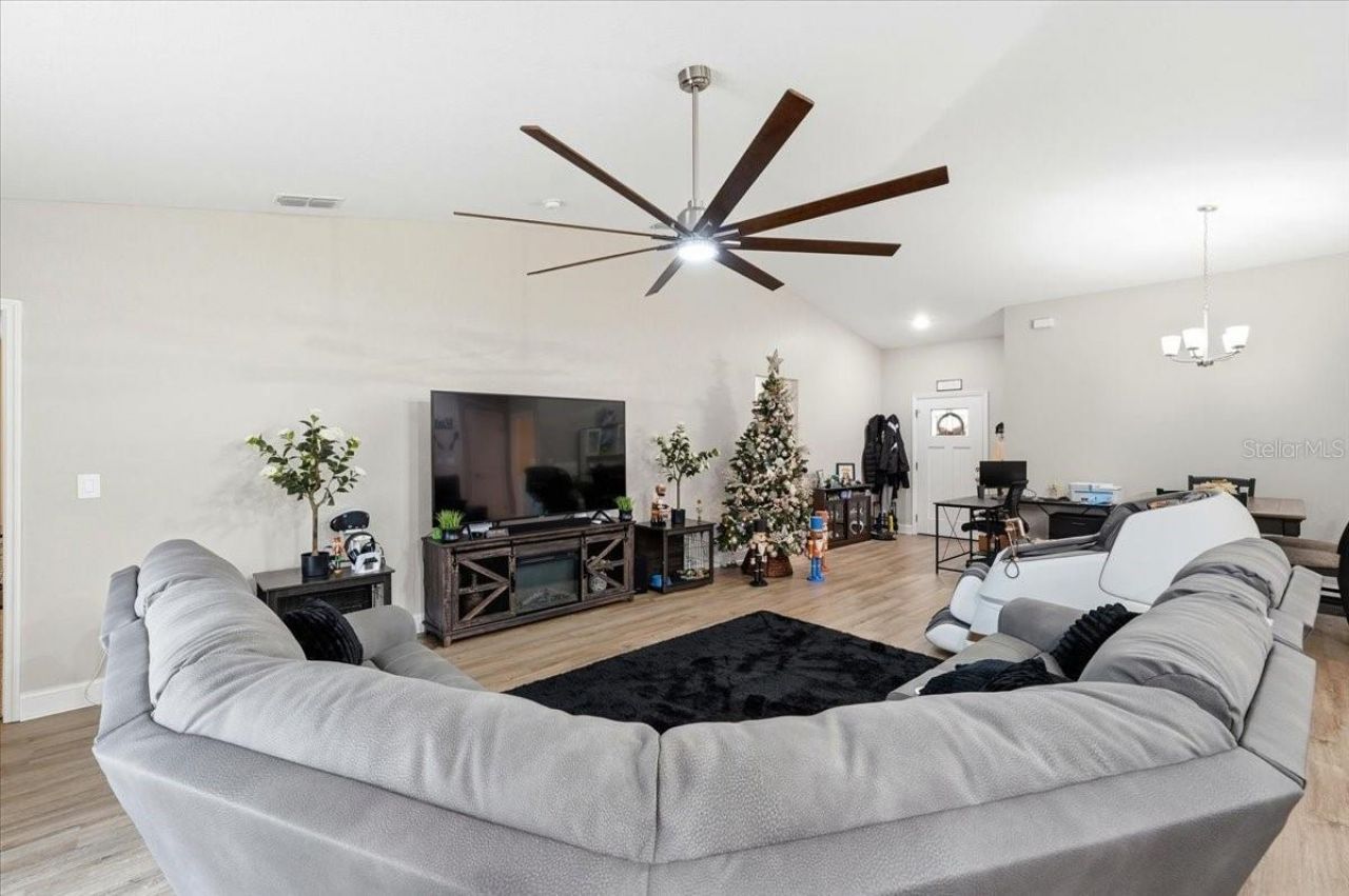 31 Morgan Street, Auburndale, FL 33823 Photo