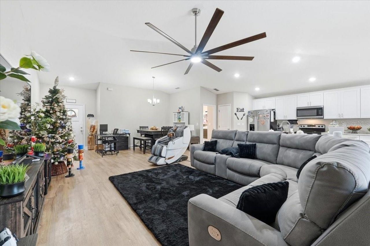 31 Morgan Street, Auburndale, FL 33823 Photo