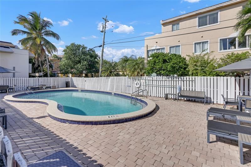 2555 NE 11th Street, Unit 804, Fort Lauderdale, FL 33304 Photo