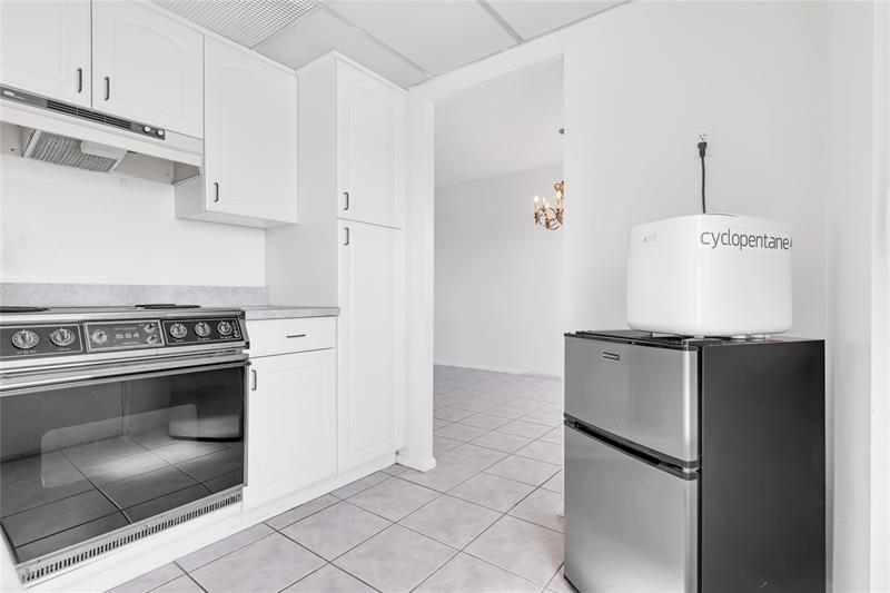 2555 NE 11th Street, Unit 804, Fort Lauderdale, FL 33304 Photo