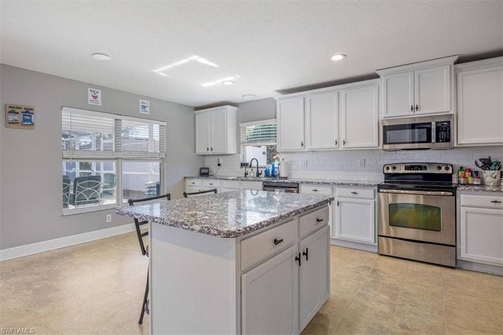 3739 NE 16th Ave, Cape Coral, FL 33909 Photo