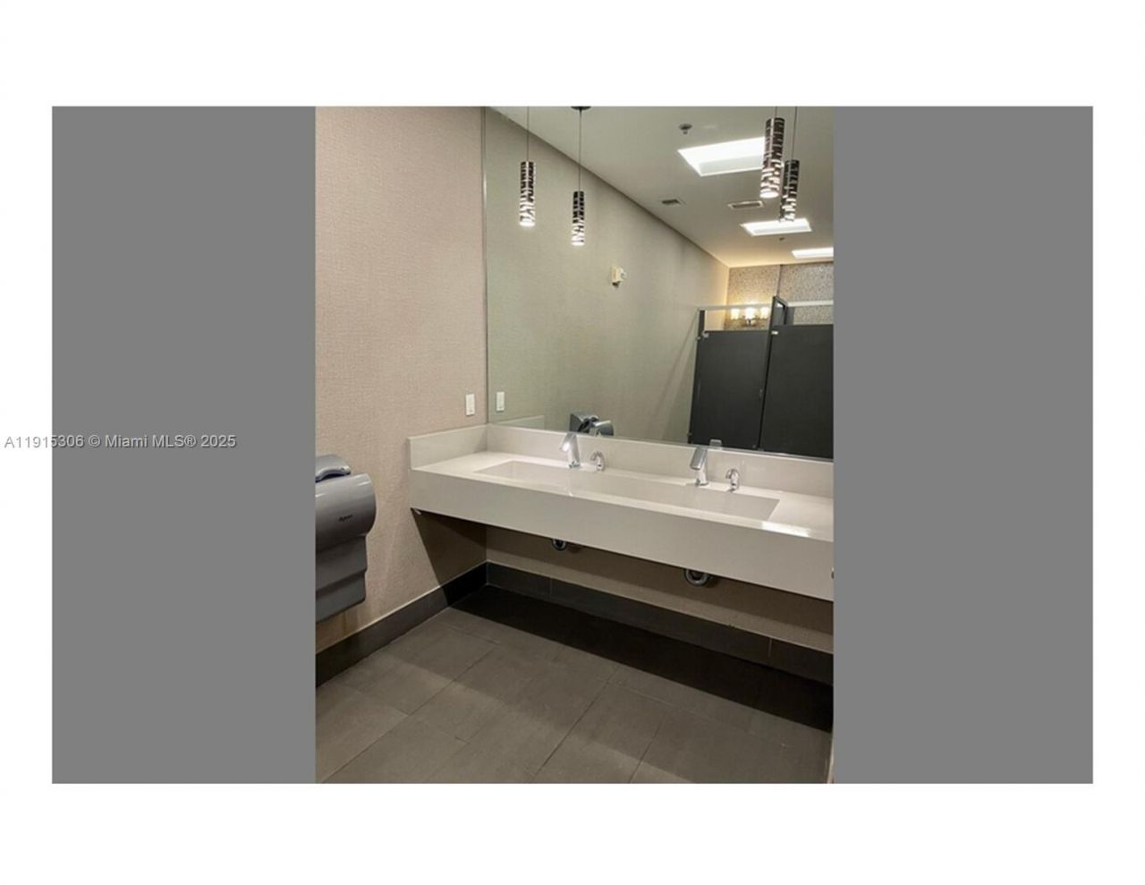 175 SW 7th St, Unit 1910, Miami, FL 33130 Photo