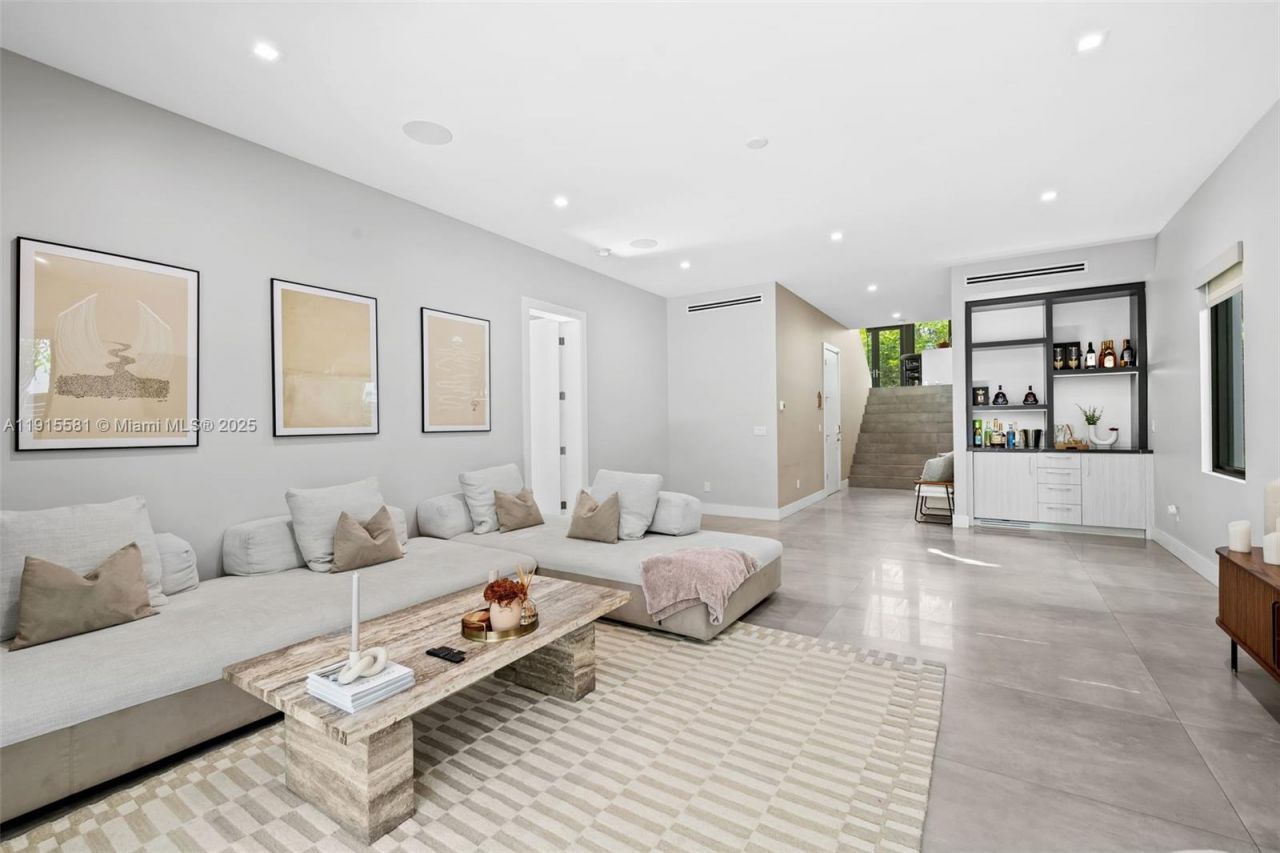 624 N Victoria Park Rd, Fort Lauderdale, FL 33304 Photo