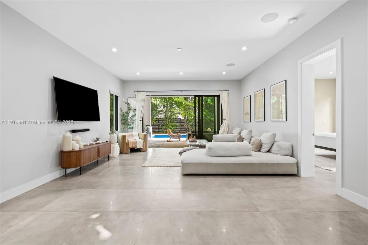 624 N Victoria Park Rd, Fort Lauderdale, FL 33304 Photo