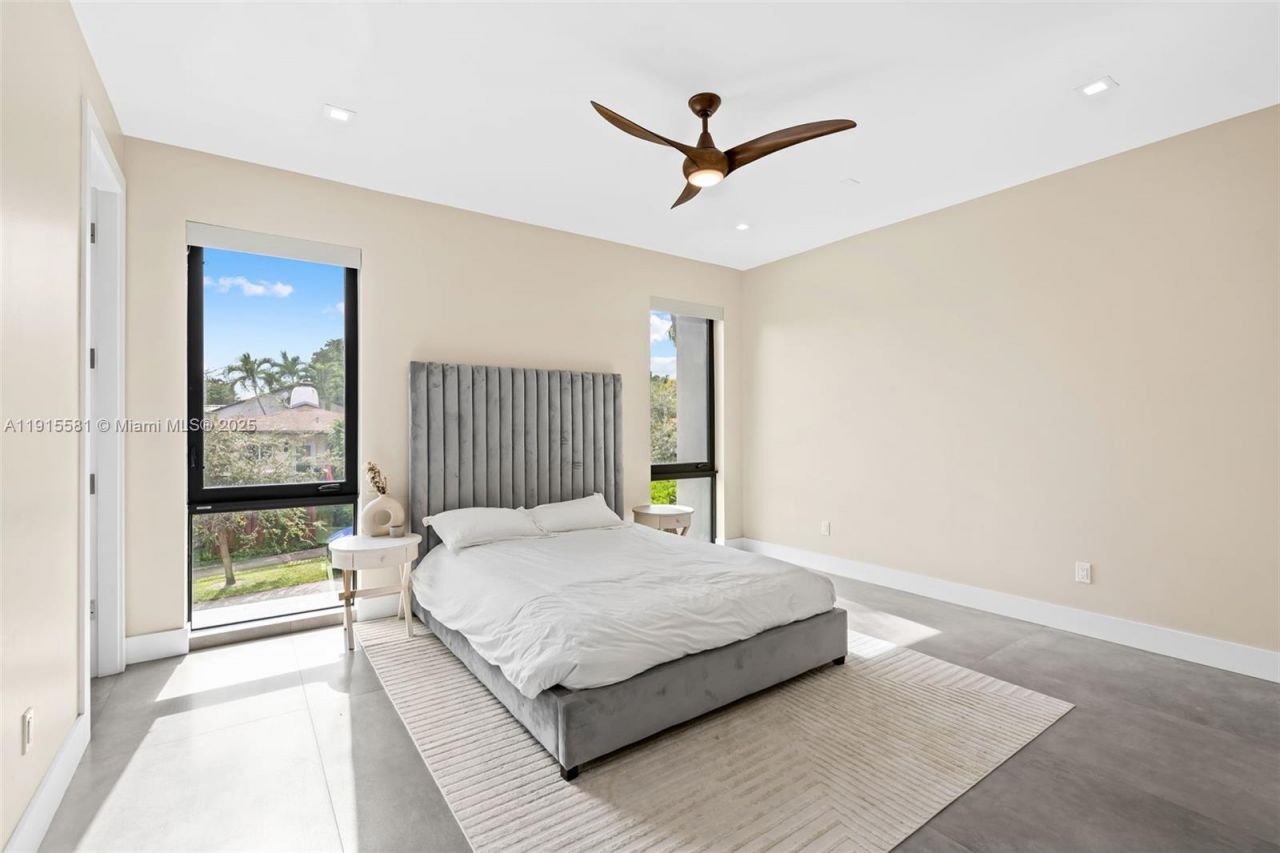 624 N Victoria Park Rd, Fort Lauderdale, FL 33304 Photo