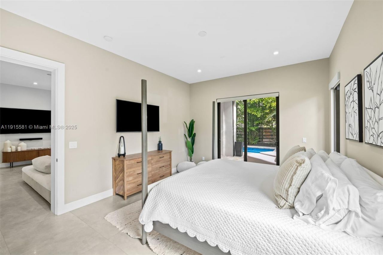 624 N Victoria Park Rd, Fort Lauderdale, FL 33304 Photo