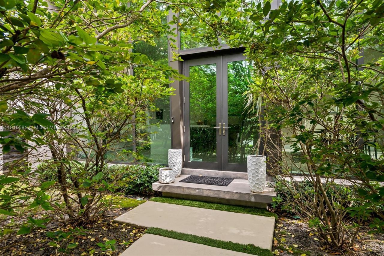 624 N Victoria Park Rd, Fort Lauderdale, FL 33304 Photo