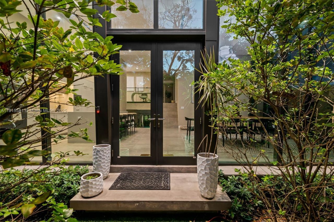 624 N Victoria Park Rd, Fort Lauderdale, FL 33304 Photo