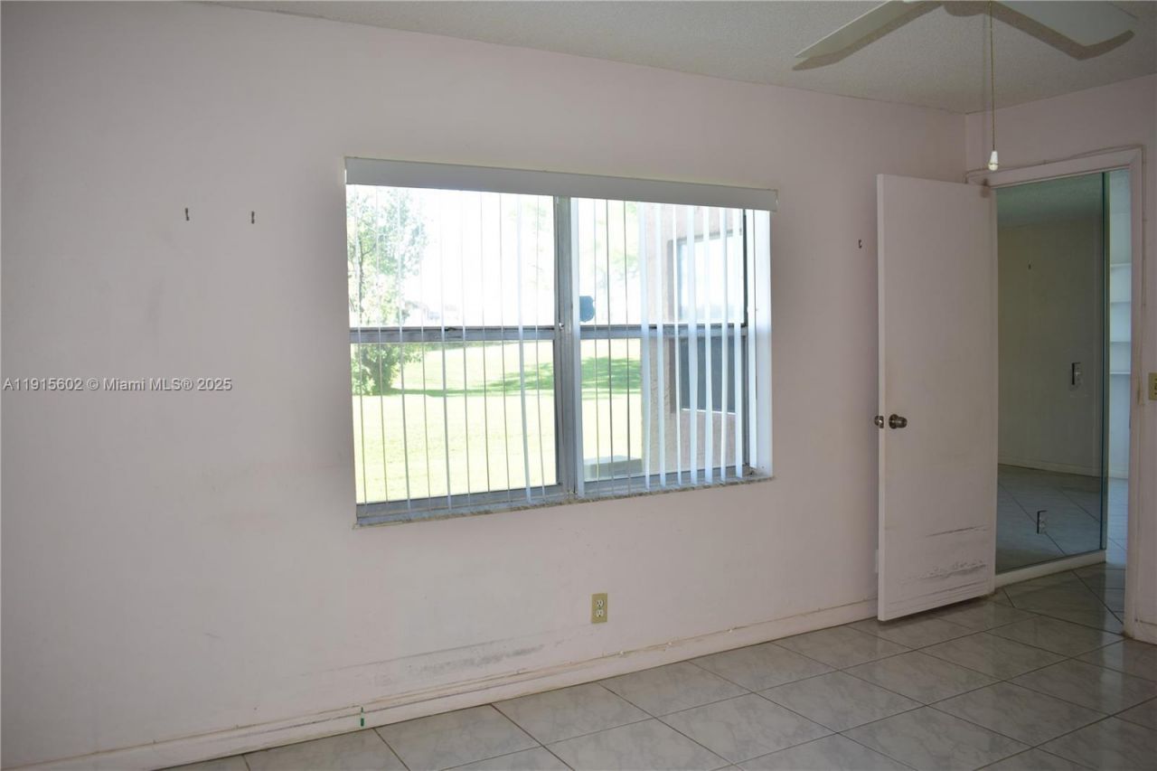 9721 Sunrise Lakes Blvd, Unit 108, Sunrise, FL 33322 Photo