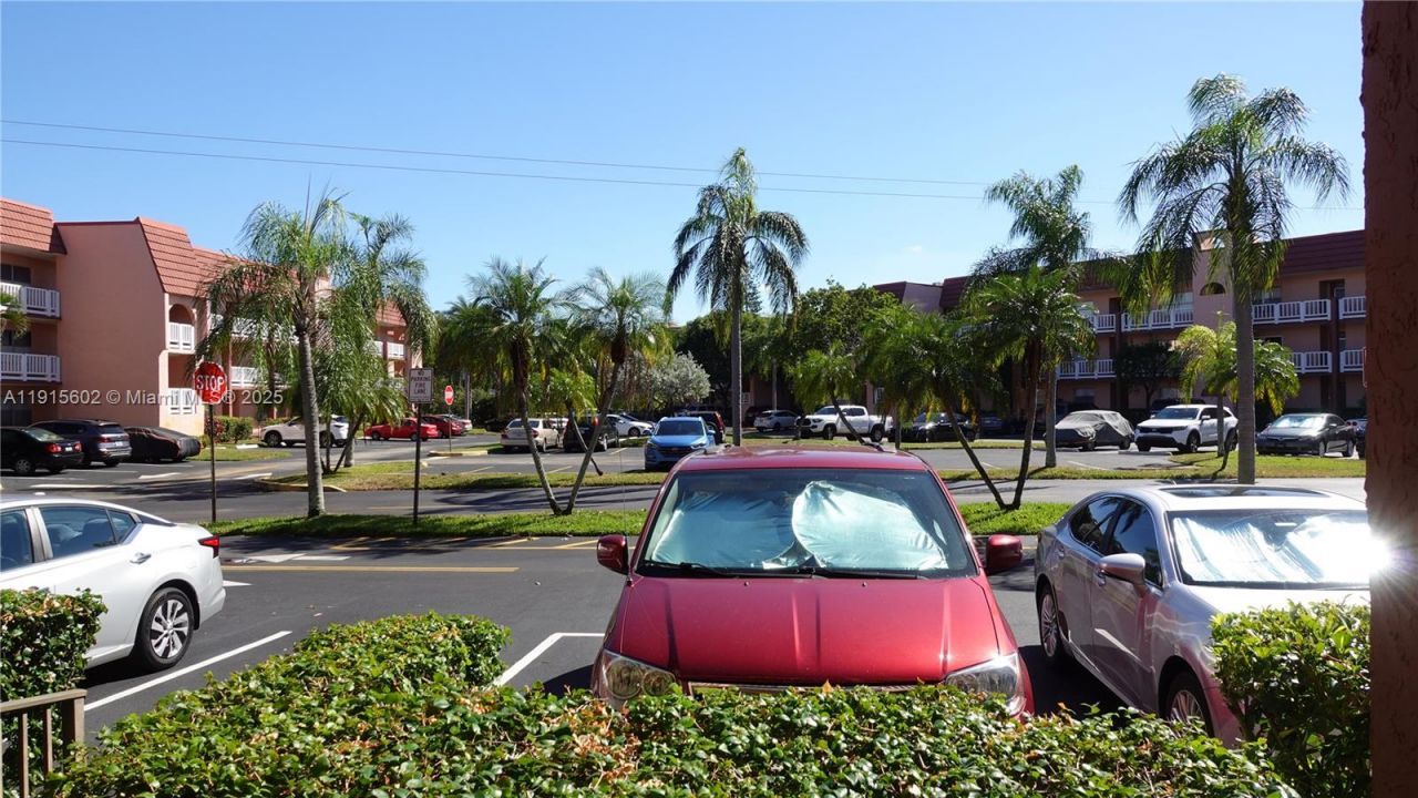 9721 Sunrise Lakes Blvd, Unit 108, Sunrise, FL 33322 Photo