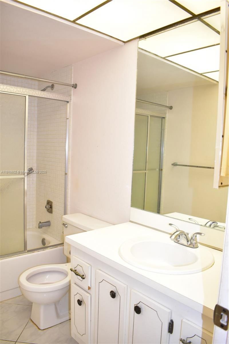 9721 Sunrise Lakes Blvd, Unit 108, Sunrise, FL 33322 Photo