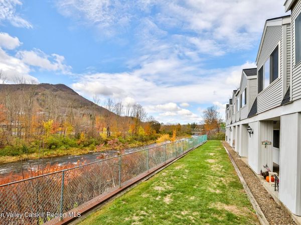 7675 Main Street, Unit B14, Hunter, NY 12442