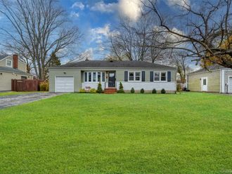 15 Goldsmith Avenue Greenlawn, NY 11740