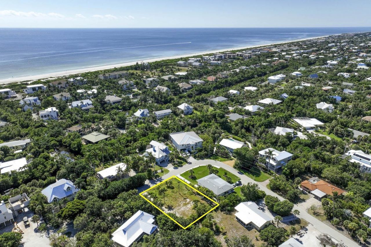 524 Lagoon Dr, Sanibel, FL 33957 Photo