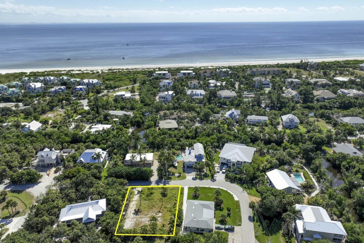 524 Lagoon Dr, Sanibel, FL 33957 Photo