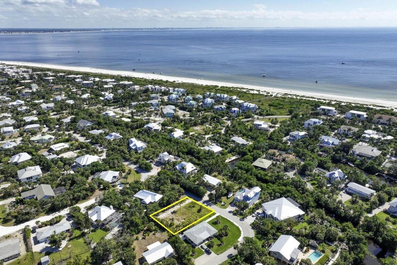 524 Lagoon Dr, Sanibel, FL 33957 Photo