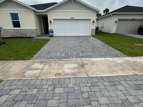 8666 Dahlia Circle, Port St. Lucie, FL 34986