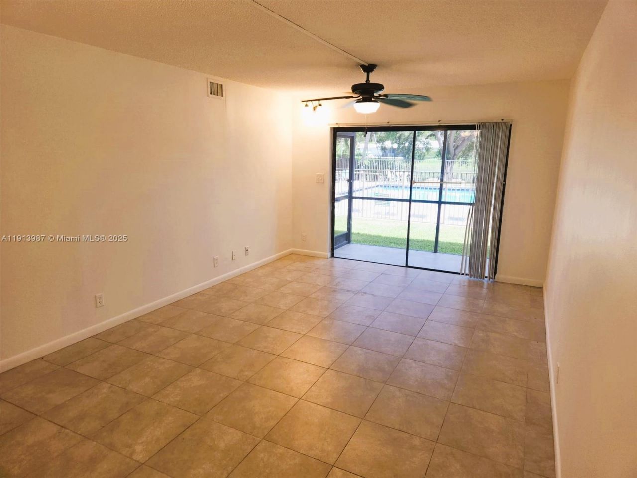 11453 NW 39th Ct, Unit 111-2, Coral Springs, FL 33065 Photo
