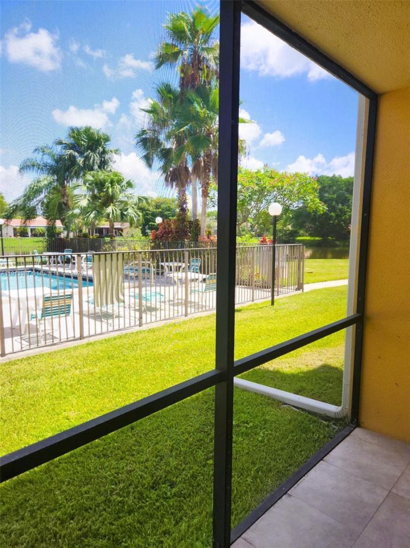 11453 NW 39th Ct, Unit 111-2, Coral Springs, FL 33065 Photo