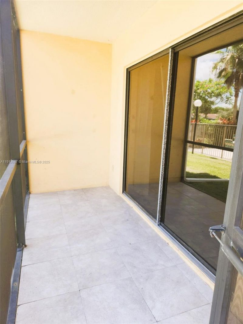 11453 NW 39th Ct, Unit 111-2, Coral Springs, FL 33065 Photo