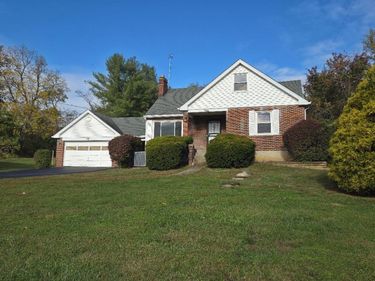 8240 Camargo Road, Madeira, OH 45243