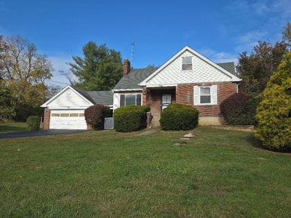 8240 Camargo Road Madeira, OH 45243