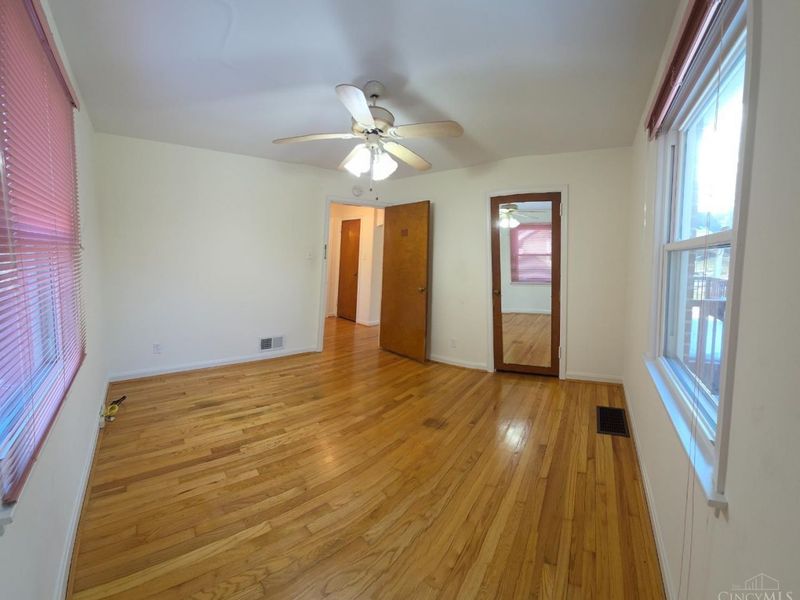 8240 Camargo Road, Madeira, OH 45243 Photo 18