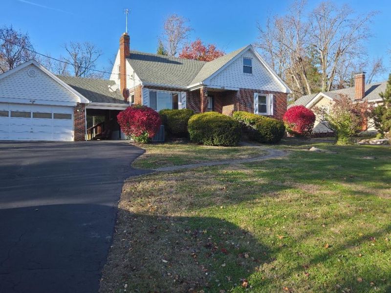 8240 Camargo Road, Madeira, OH 45243 Photo 3