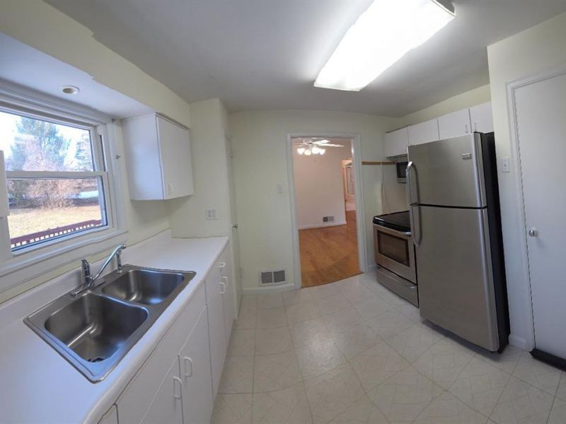 8240 Camargo Road, Madeira, OH 45243 Photo 9