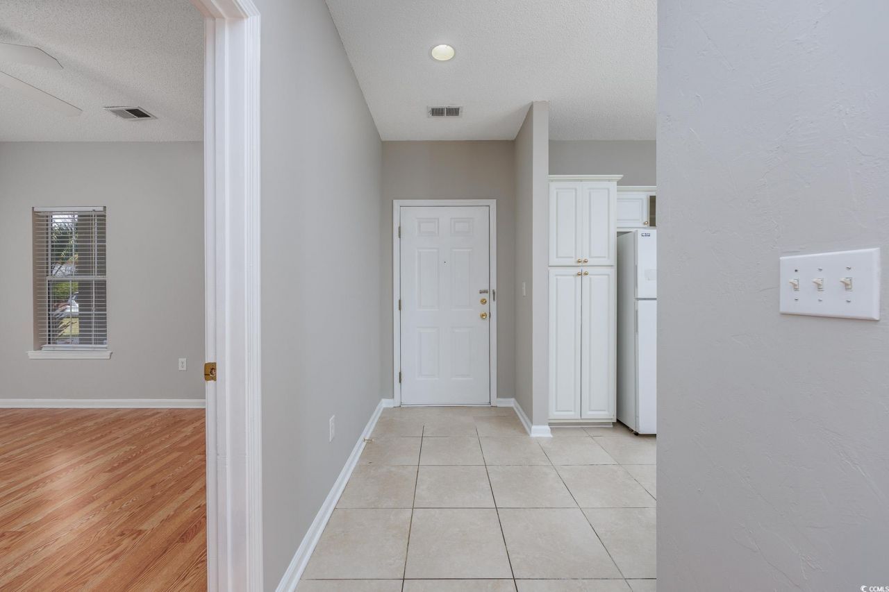 2494 Coastline Ct. Photo 11