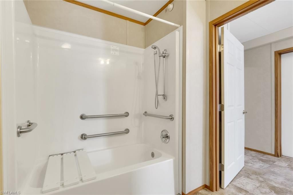 8111 Breeze Dr, North Fort Myers, FL 33917 Photo