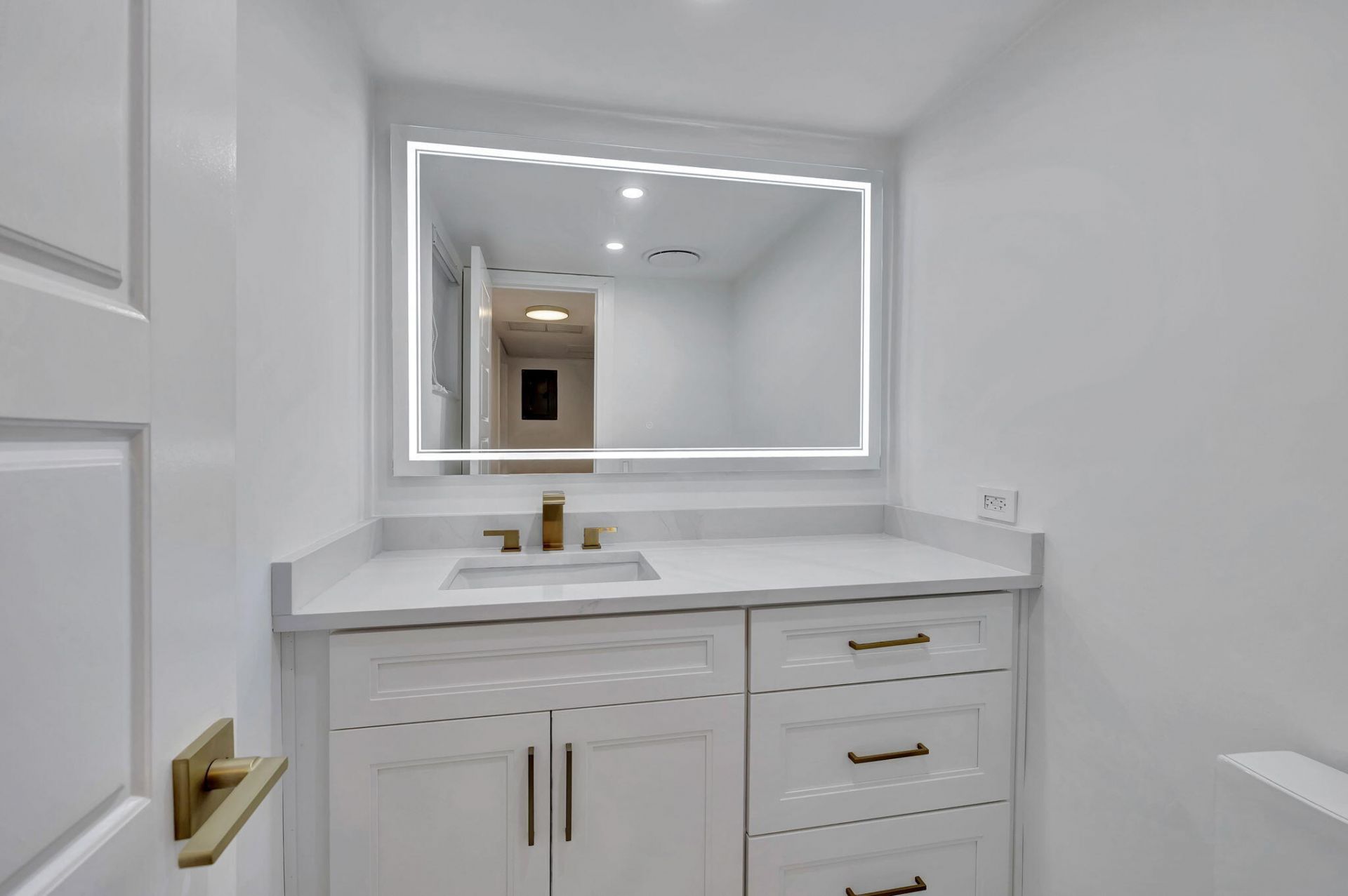 3100 N Palm Aire Drive, Unit 106, Pompano Beach, FL 33069 Photo