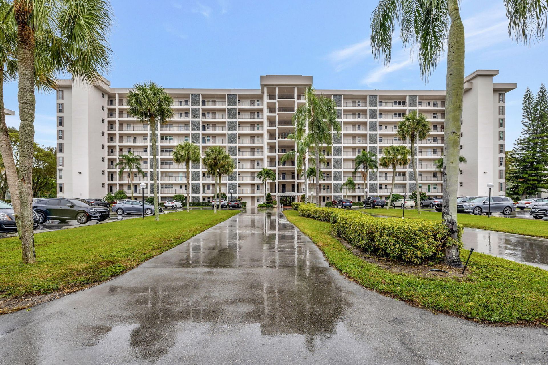3100 N Palm Aire Drive, Unit 106, Pompano Beach, FL 33069 Photo