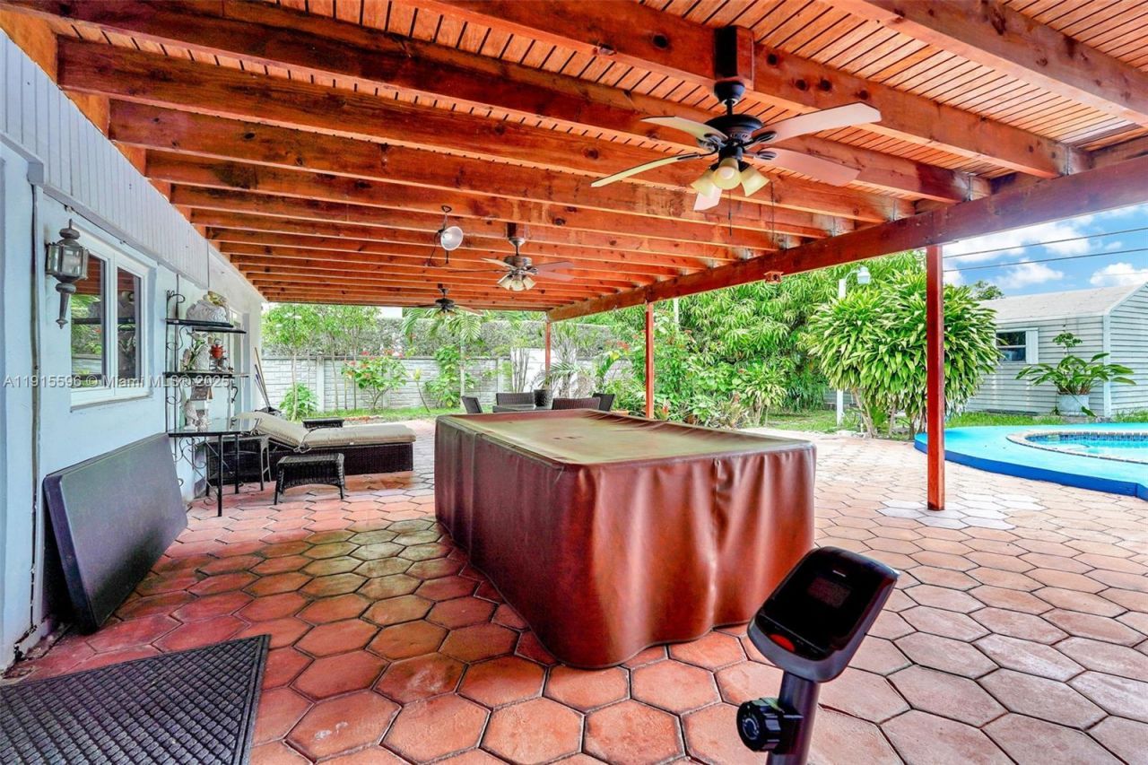 3711 SW 87th Ave, Miami, FL 33165 Photo